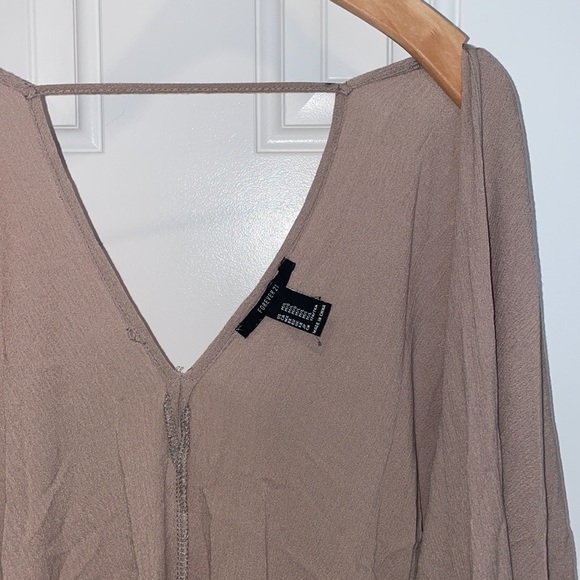 F21 Beige Cardigan / Cover Up Size M/L - Picture 2 of 3